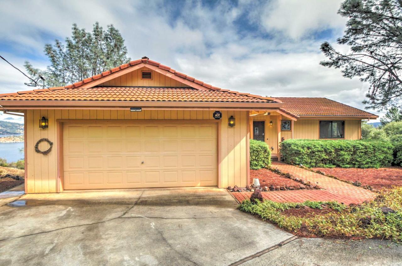 Spacious Kelseyville Home With Large Lakefront Deck! Exteriör bild