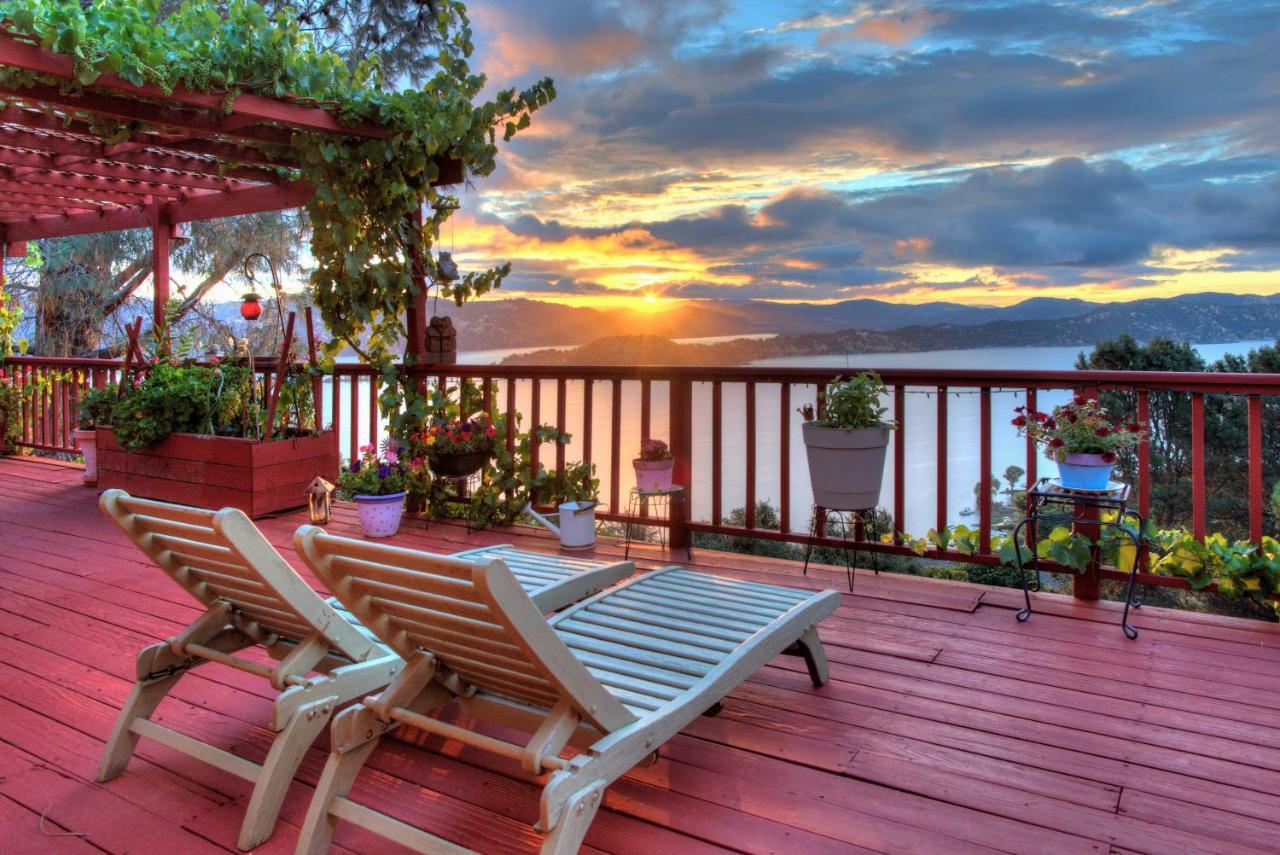 Spacious Kelseyville Home With Large Lakefront Deck! Exteriör bild